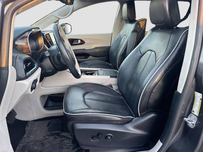 2021 Chrysler Pacifica Hybrid Limited