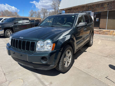 2005 Jeep Grand Cherokee for sale at PYRAMID MOTORS AUTO SALES in Florence CO