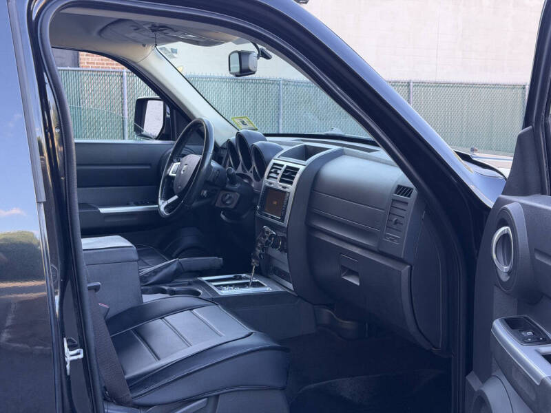 2011 Dodge Nitro Detonator