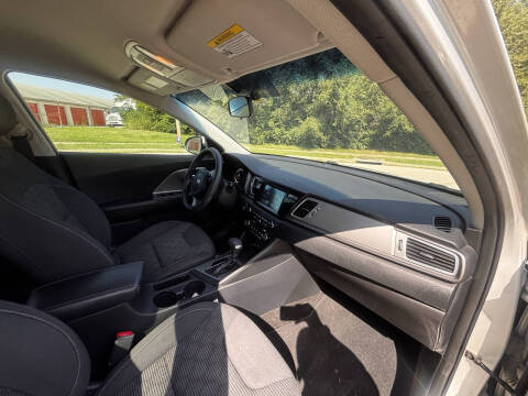 2017 Kia Niro LX