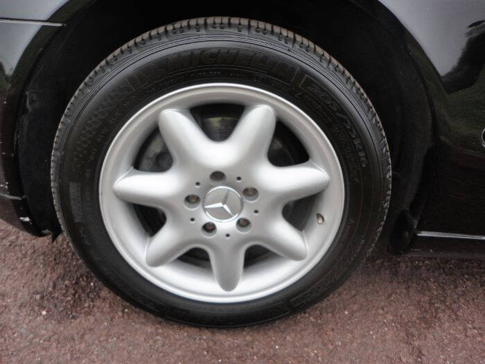 2004 Mercedes-Benz C-Class