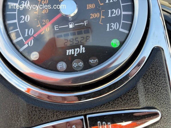 2005 Suzuki Boulevard