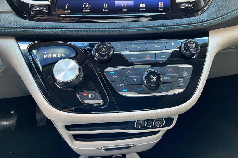 2021 Chrysler Pacifica Touring L