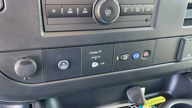 2025 Chevrolet Express 2500