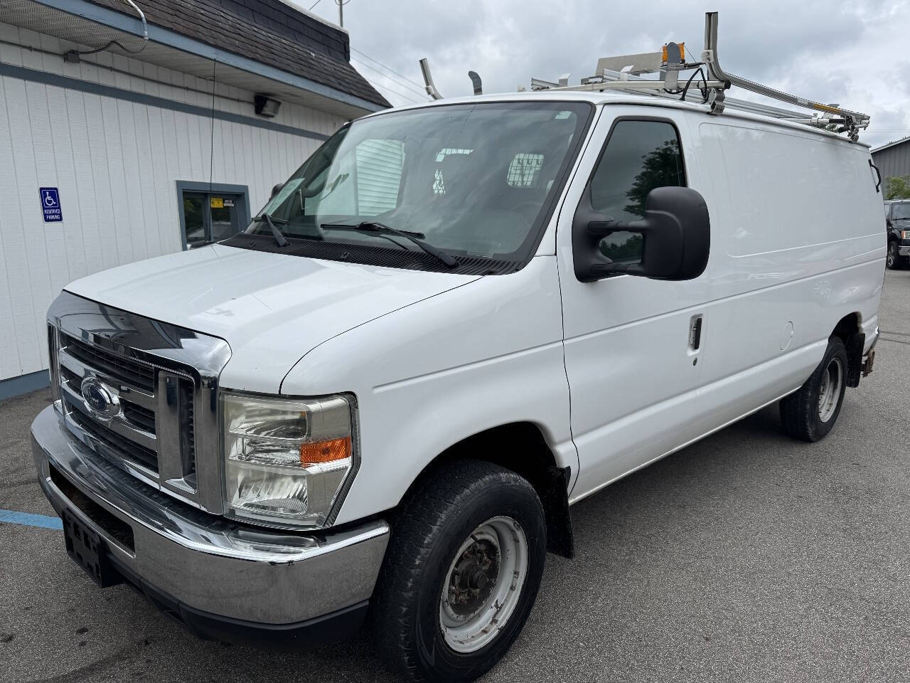 2011 Ford E-Series E-150 Van's photo