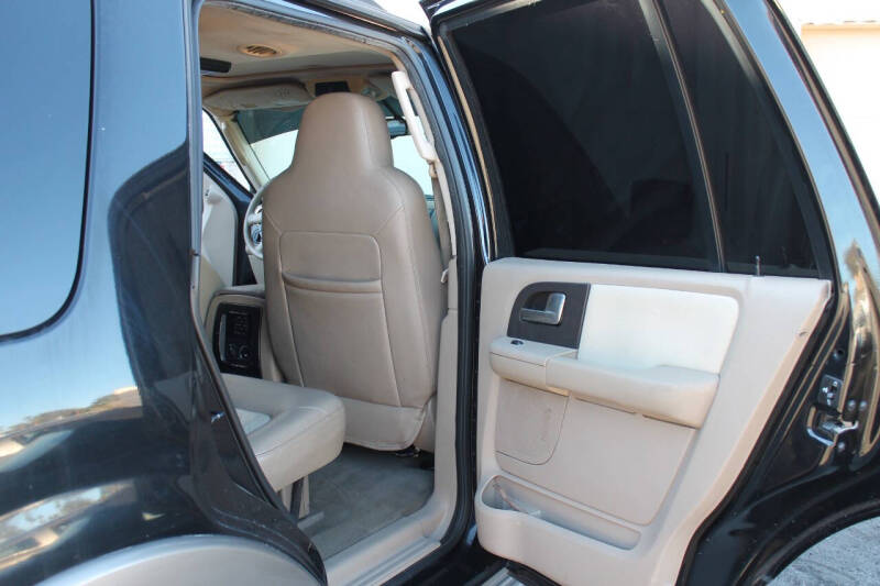 2004 Ford Expedition Eddie Bauer