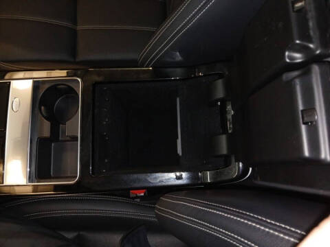 2022 Land Rover Range Rover Velar P250 R-Dynamic S