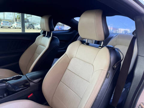 2015 Ford Mustang EcoBoost Premium