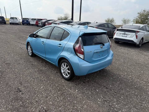 2016 Toyota Prius c Three
