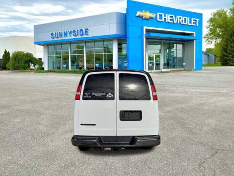 2018 Chevrolet Express LT 2500