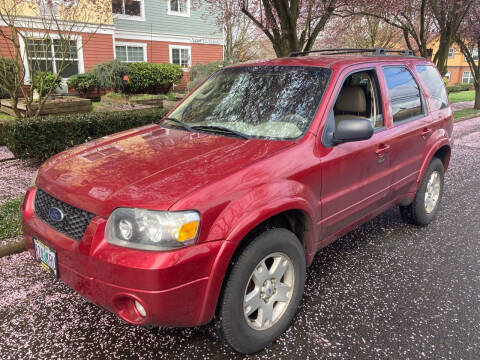 2007 Ford Escape for sale at Blue Line Auto Group in Portland OR