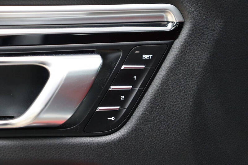 2020 Porsche Macan