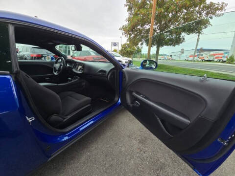 2019 Dodge Challenger SXT