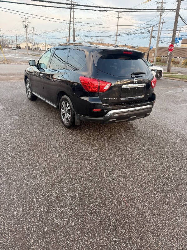 2018 Nissan Pathfinder S