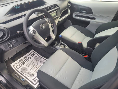 2014 Toyota Prius c Three