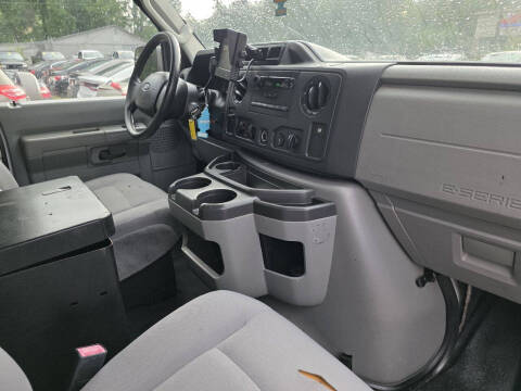 2014 Ford E-Series E-150