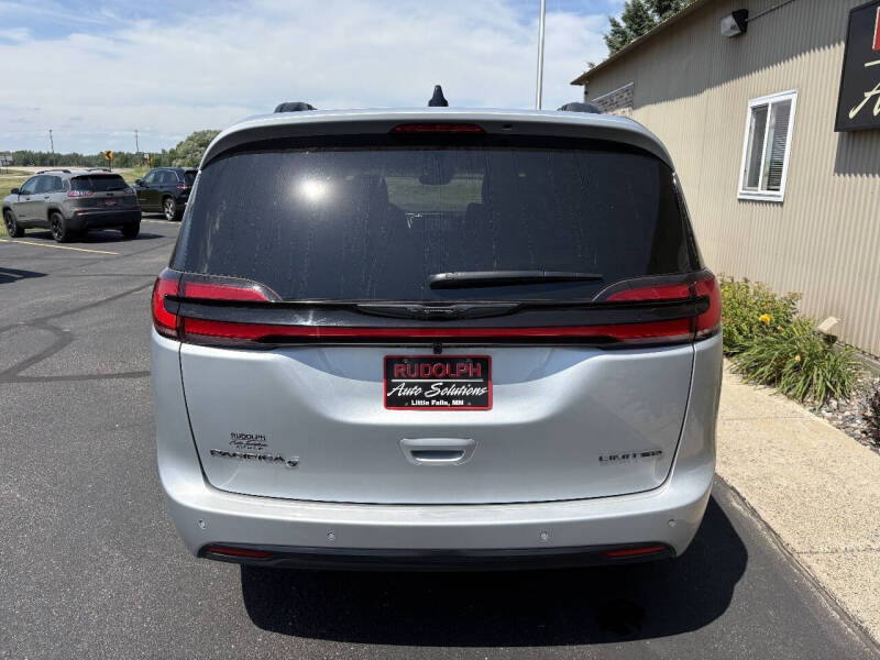 2026 Chrysler Pacifica Limited