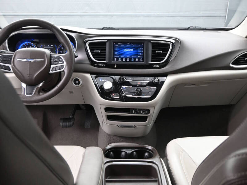 2021 Chrysler Voyager LXi