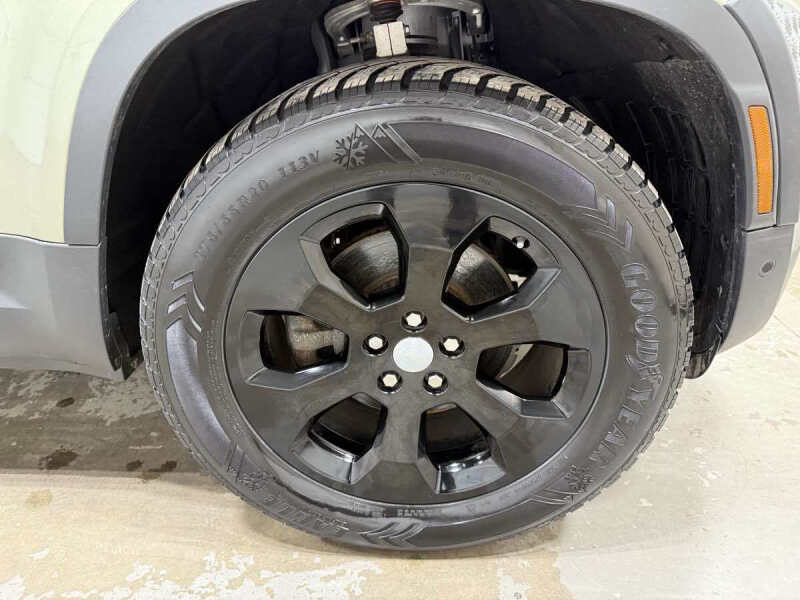 2020 Land Rover Defender 110 S