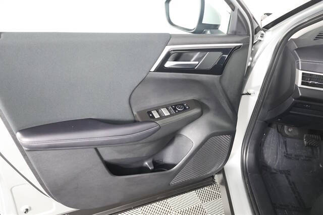 2024 Mitsubishi Outlander ES