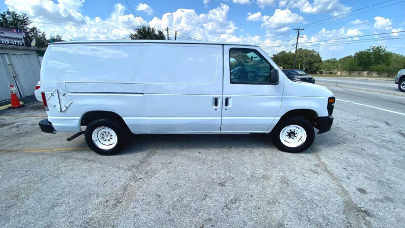 2010 Ford E-Series E-150