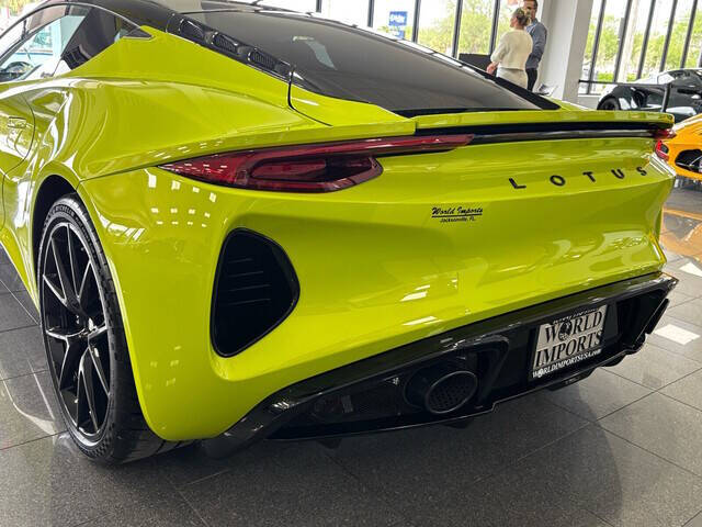 2025 Lotus Emira 5