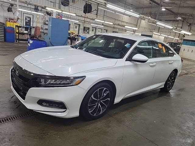 2020 Honda Accord Sport's photo