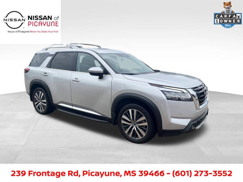 2022 Nissan Pathfinder Platinum