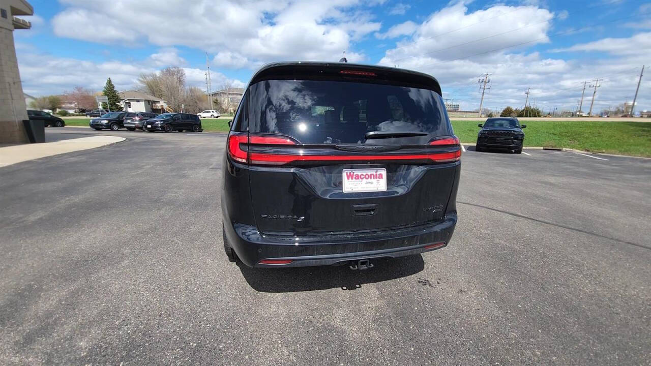 2024 Chrysler Pacifica for sale at Victoria Auto Sales in Victoria, MN