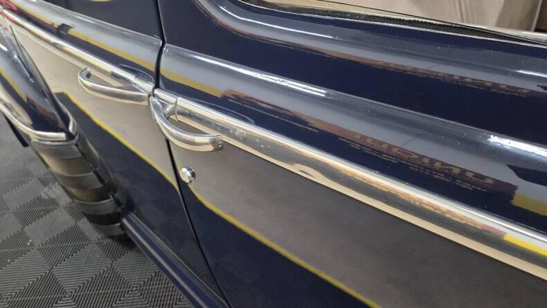 1947 Ford Deluxe