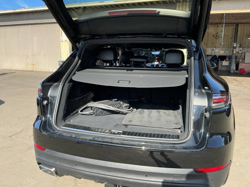 2020 Porsche Cayenne E-Hybrid