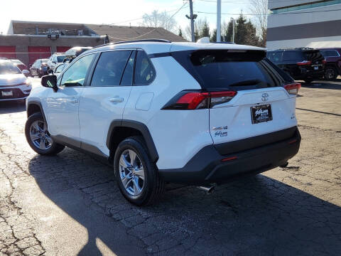 2025 Toyota RAV4 Hybrid LE