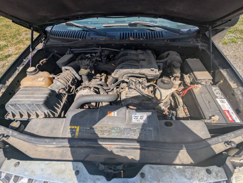 2004 Ford Explorer XLT
