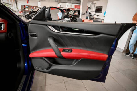 2022 Maserati Ghibli Modena Q4