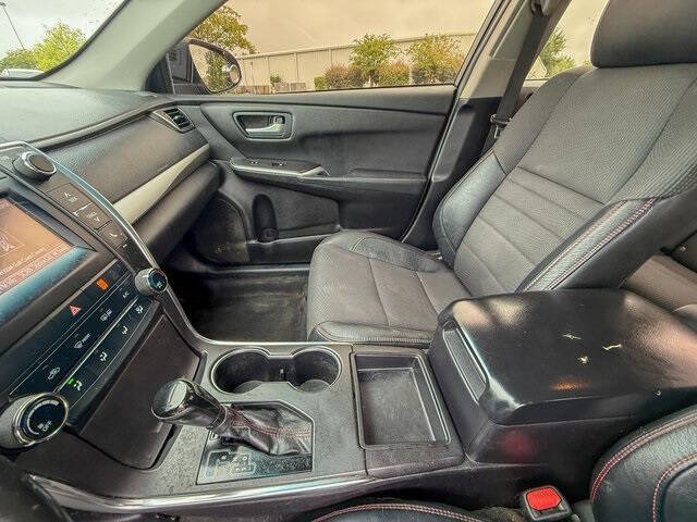 2016 Toyota Camry XLE