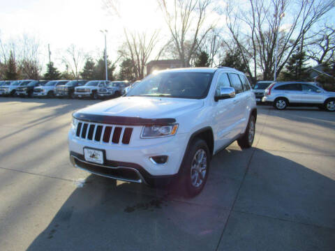 2016 Jeep Grand Cherokee for sale at Aztec Motors in Des Moines IA