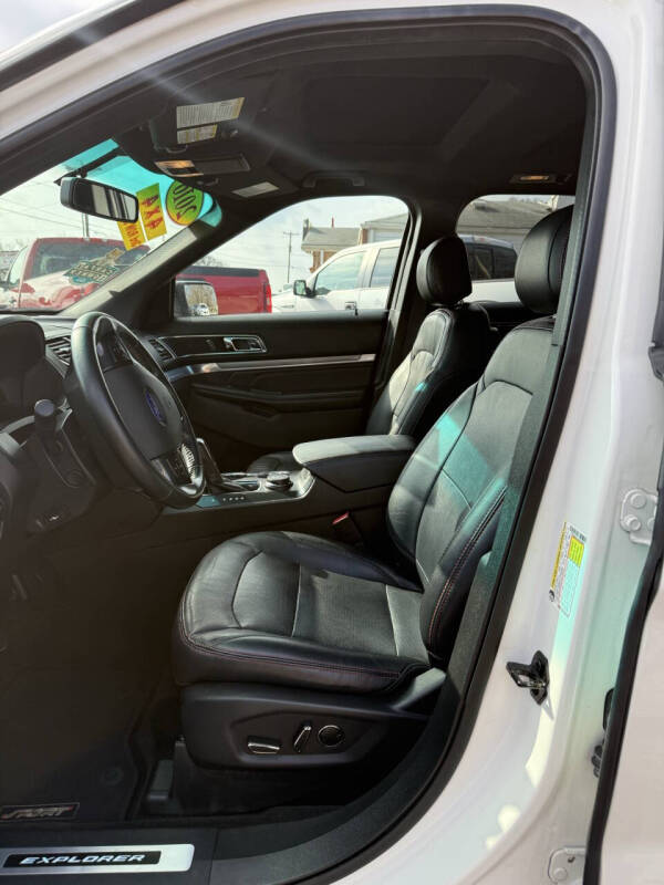 2016 Ford Explorer Sport