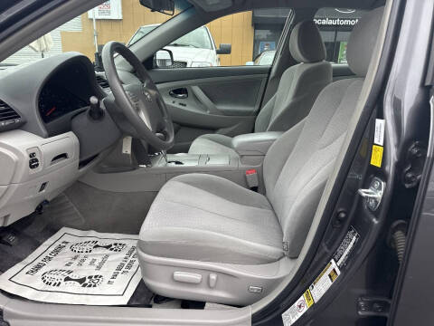 2011 Toyota Camry LE