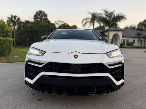 2022 Lamborghini Urus