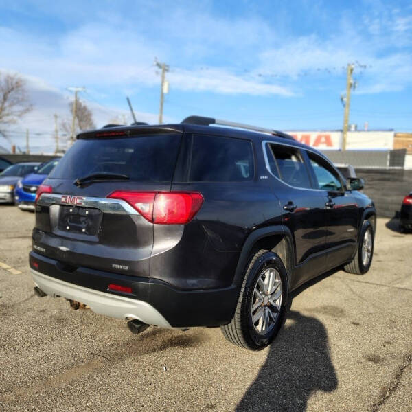 2017 GMC Acadia SLE-2