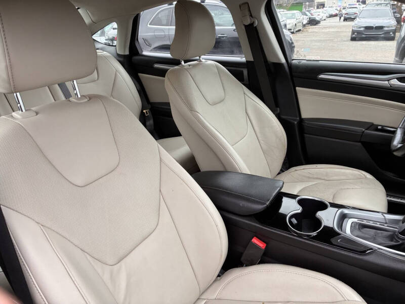 2016 Ford Fusion Titanium