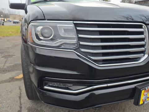 2017 Lincoln Navigator Select