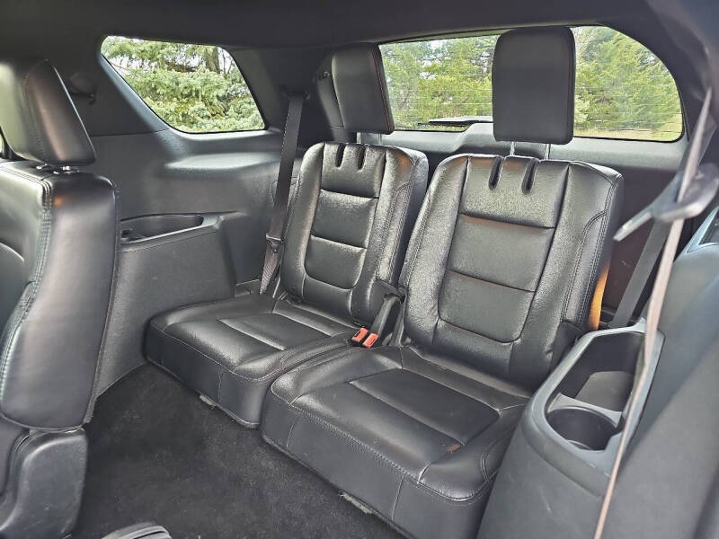 2019 Ford Explorer XLT - Photo 10