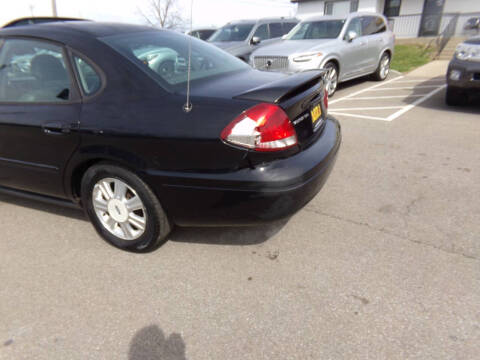 2004 Ford Taurus SEL