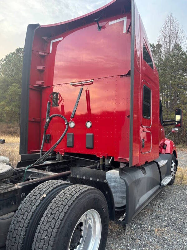 2022 Kenworth T680