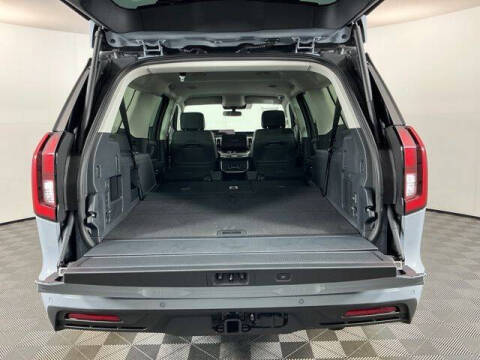 2027 Ford Expedition MAX Active
