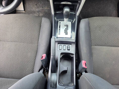 2017 Mitsubishi Lancer ES
