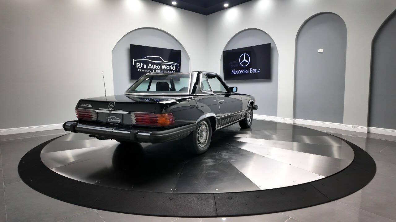 1982 Mercedes-Benz 380-Class 28