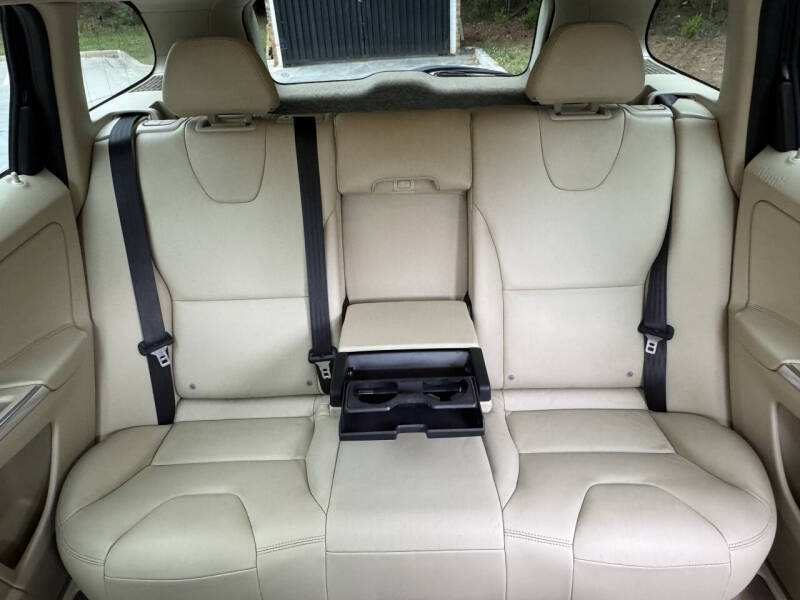 2015 Volvo XC60 T5 Drive-E Platinum