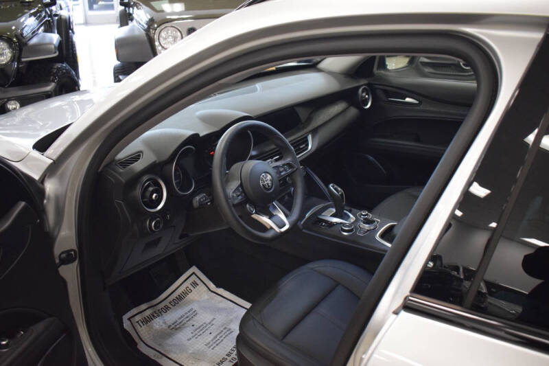 2021 Alfa Romeo Stelvio Sprint